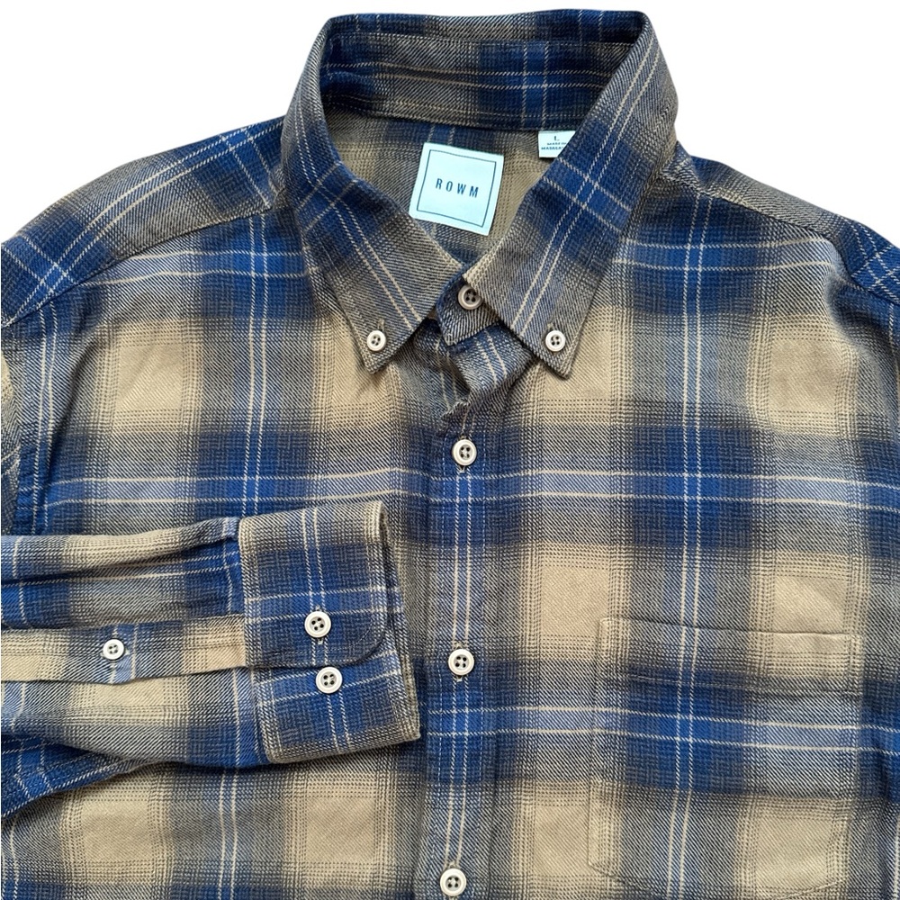Rowm Men’s Button Down Long Sleeve Size Large Tan & Navy‎ Blue Casual Men’s